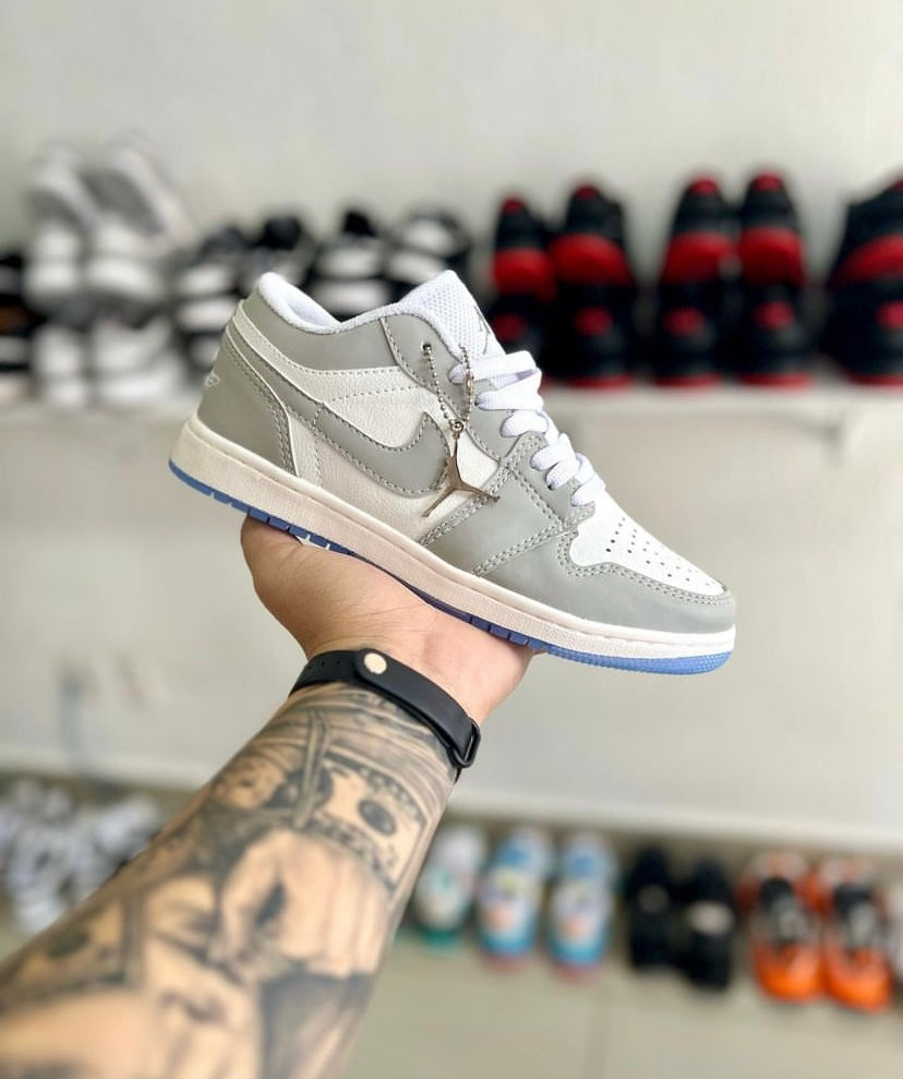 Tênis Nike Jordan 1