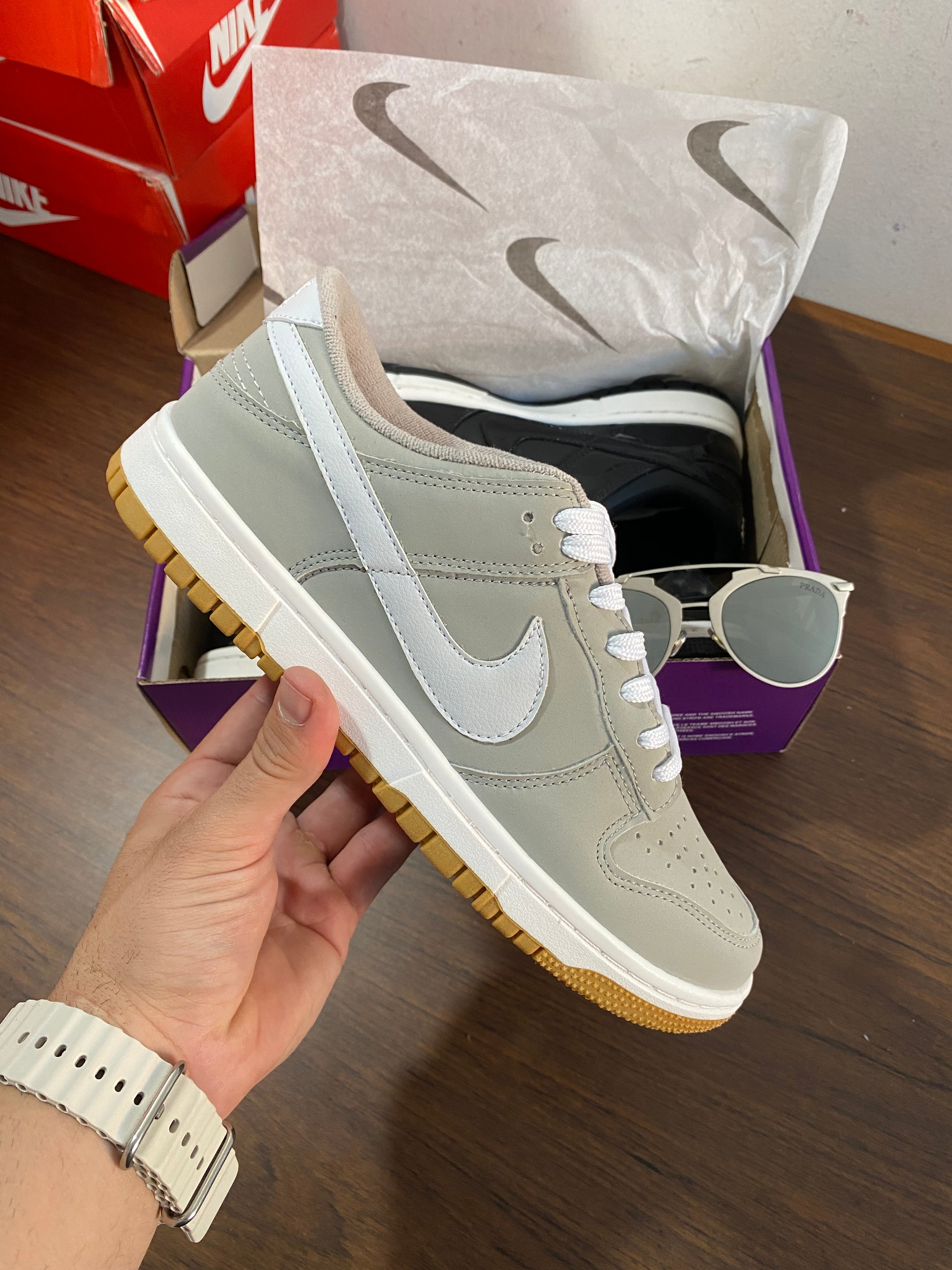 Tênis Nike Dunk Low + Brinde
