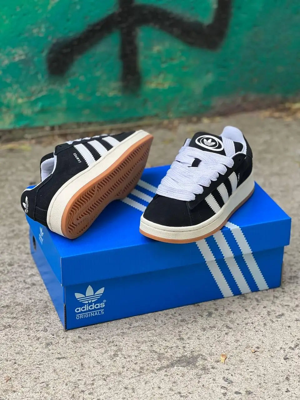 Tênis Adidas Campus 00s + Brinde