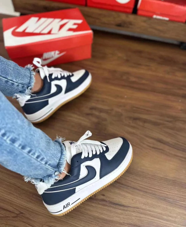 Tênis Nike Air Force 1 + Brinde