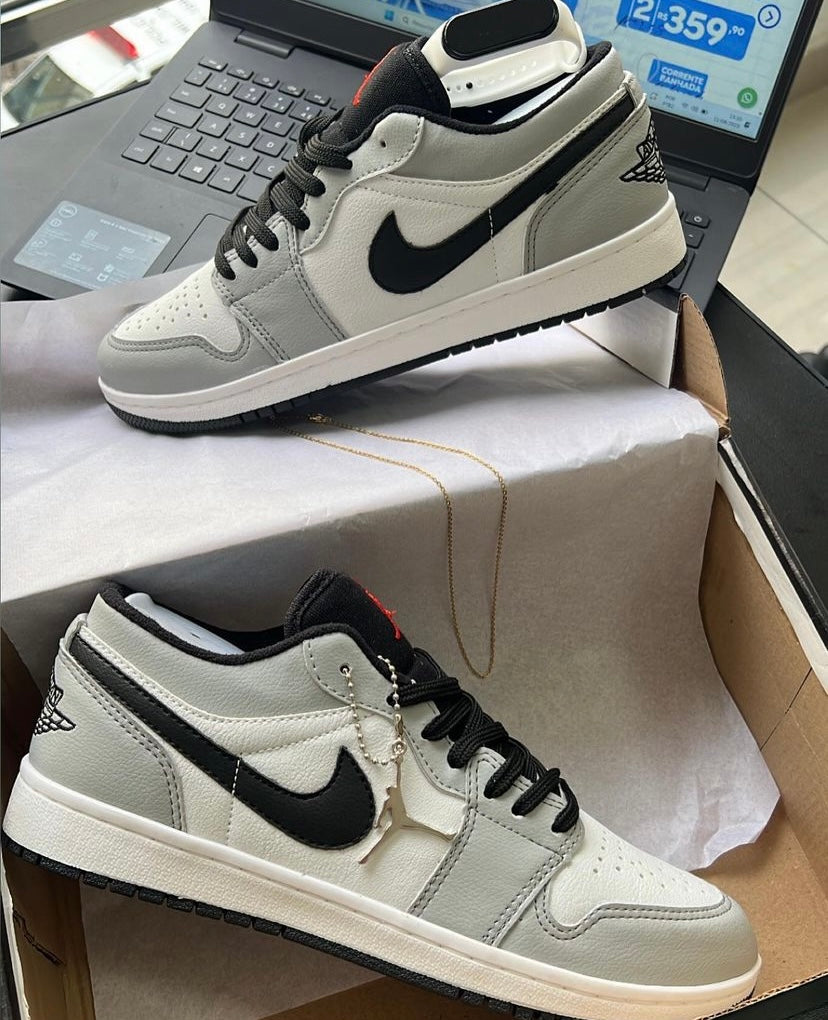 Tênis Nike Jordan 1