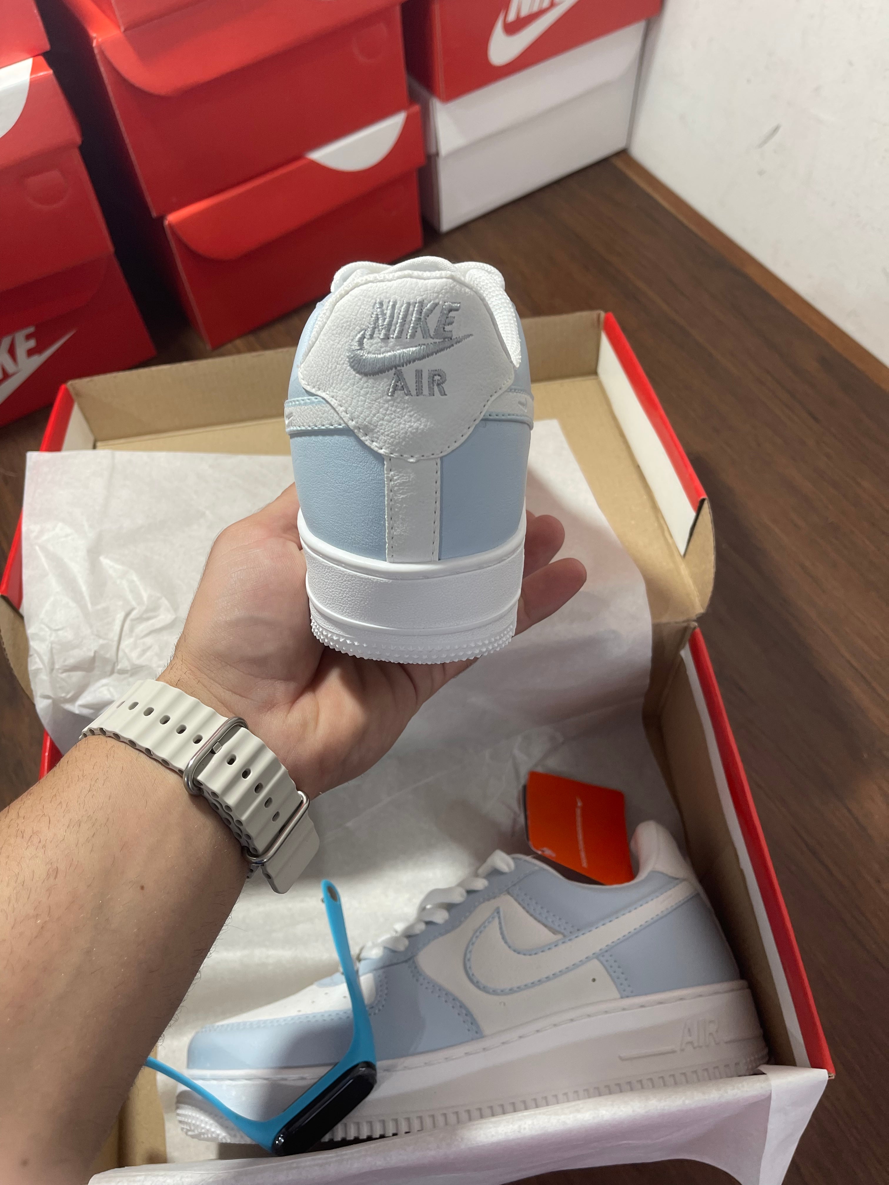 Tênis Nike Air Force + Brinde