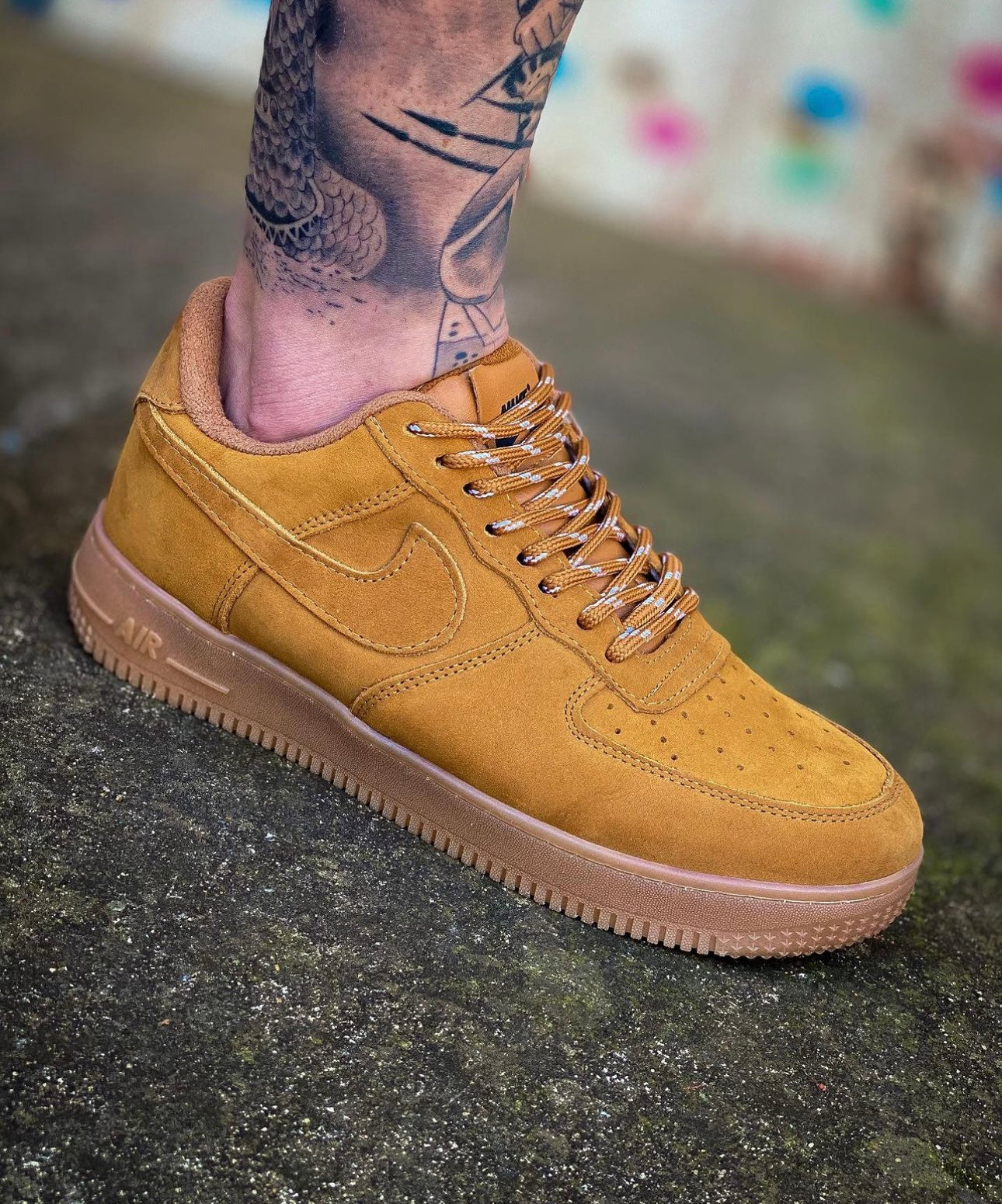 Tênis Nike Air Force 1 + Brinde