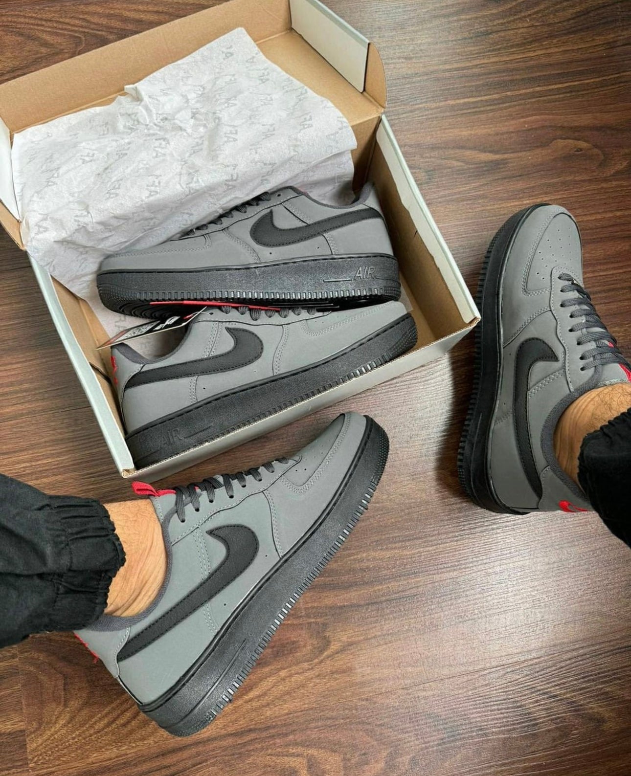 Tênis Nike Air Force 1 + Brinde