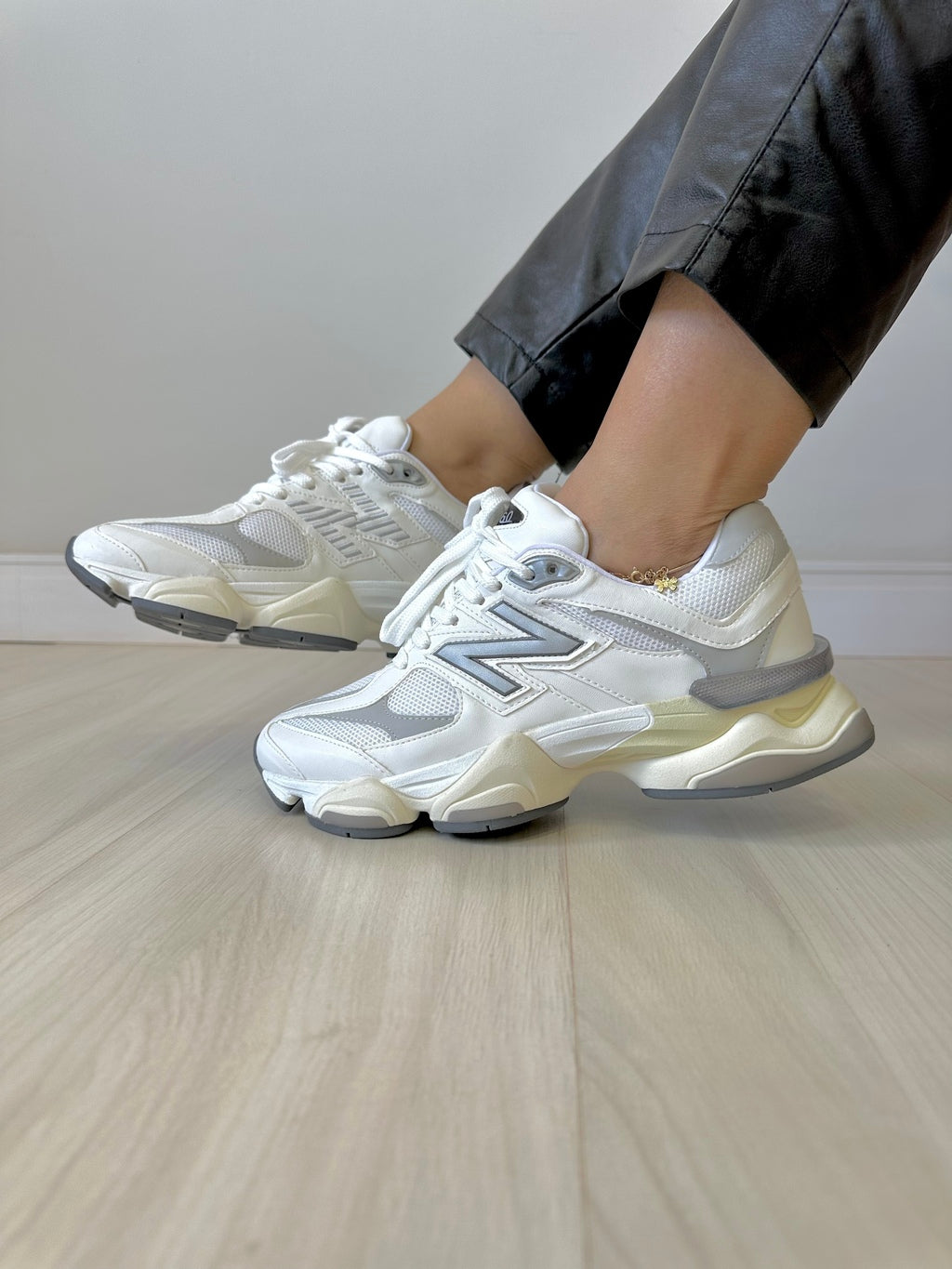 Tênis N. Balance 9060