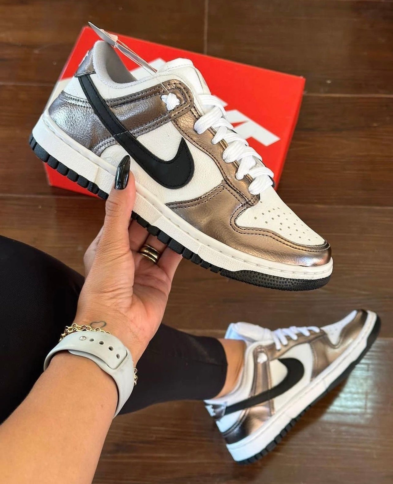 Tênis Nike Dunk Low + Brinde