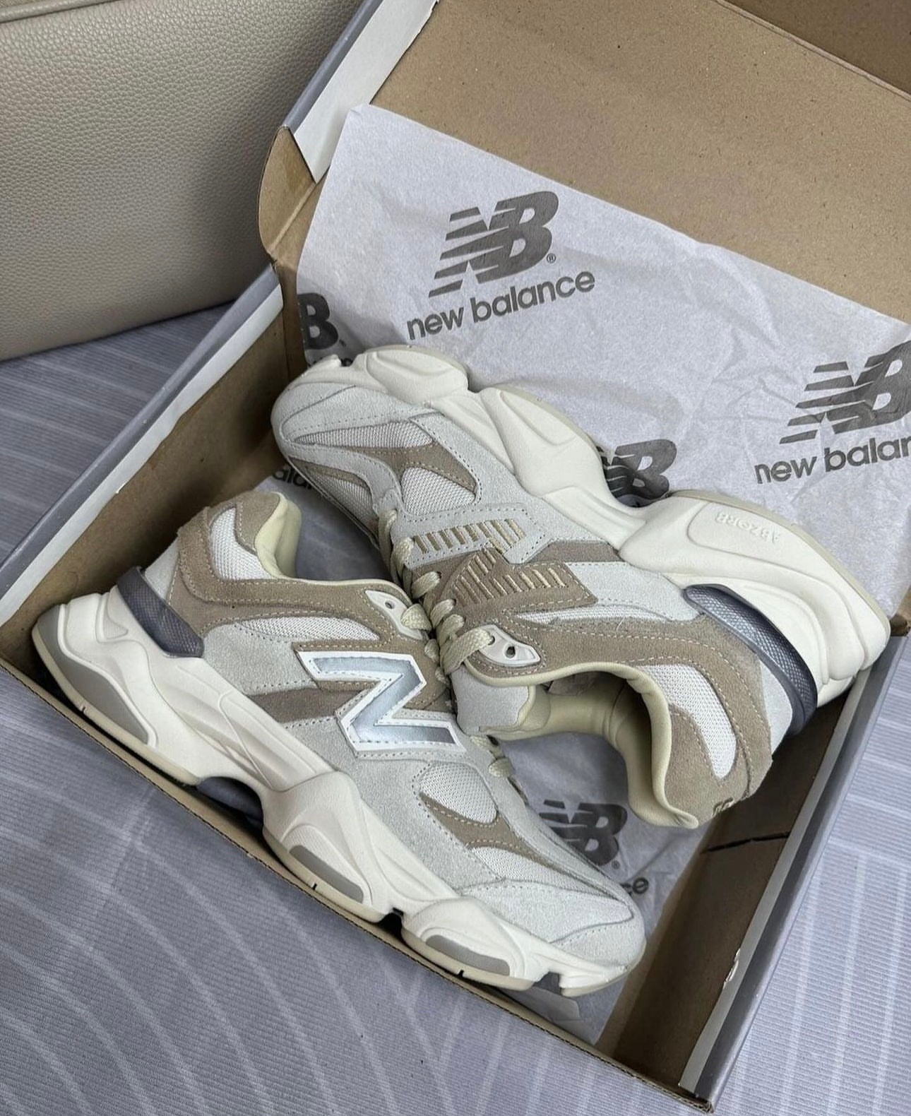 Tênis N. Balance 9060