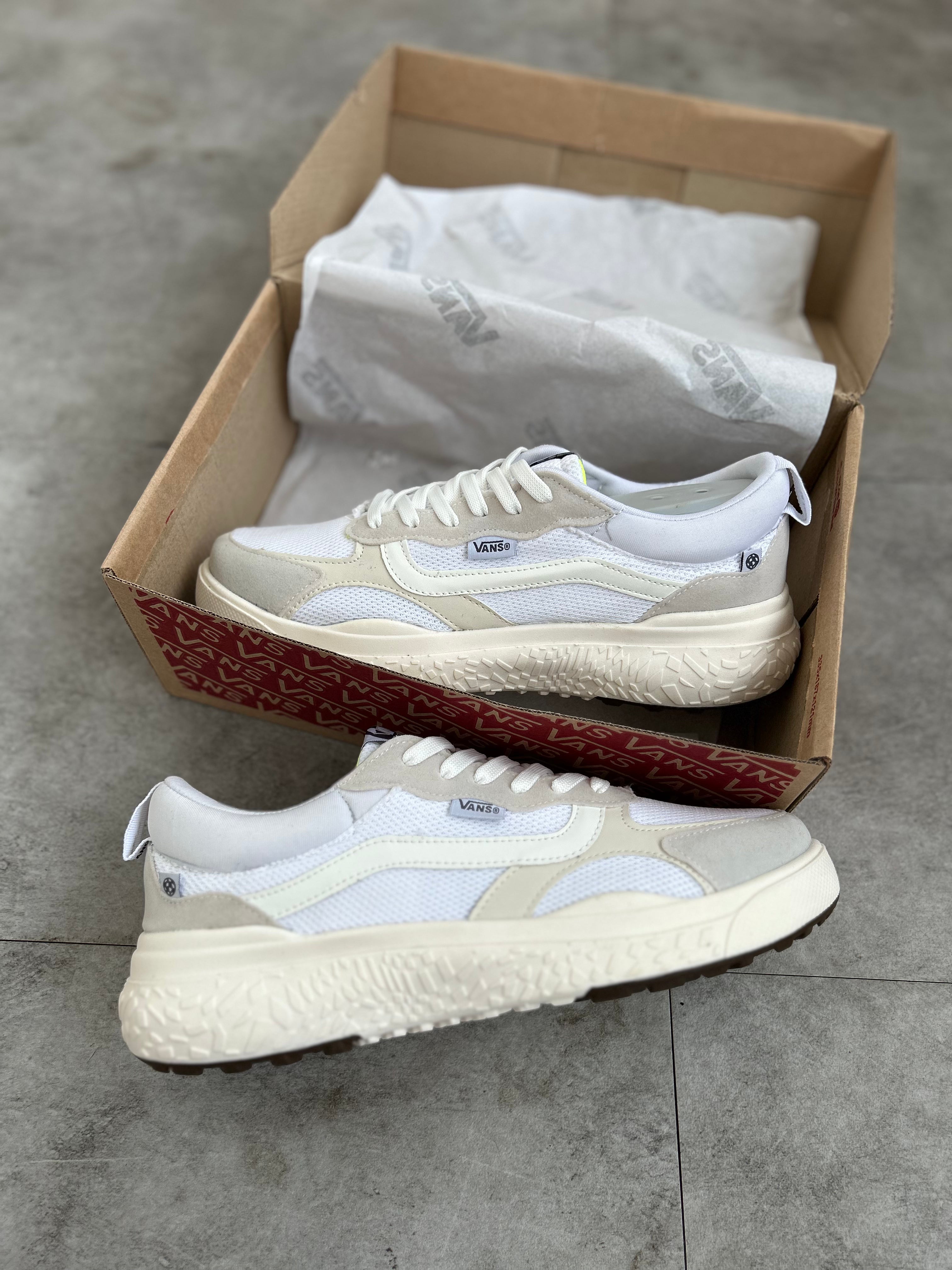 Tênis V4ns Ultrarange VR3 - Compre 1 Leve 2
