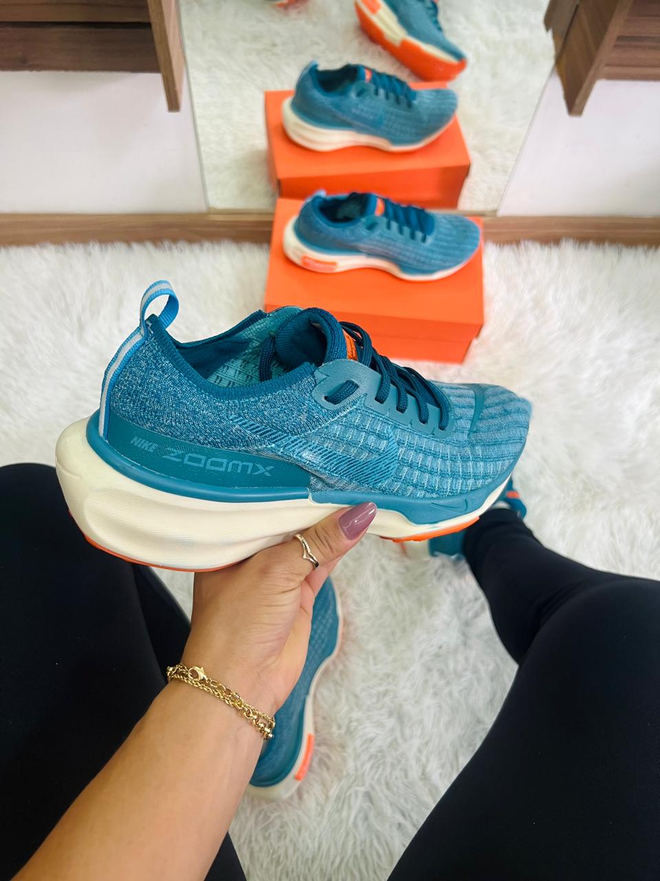 Nike ZoomX Invincible Run 3 + Brinde