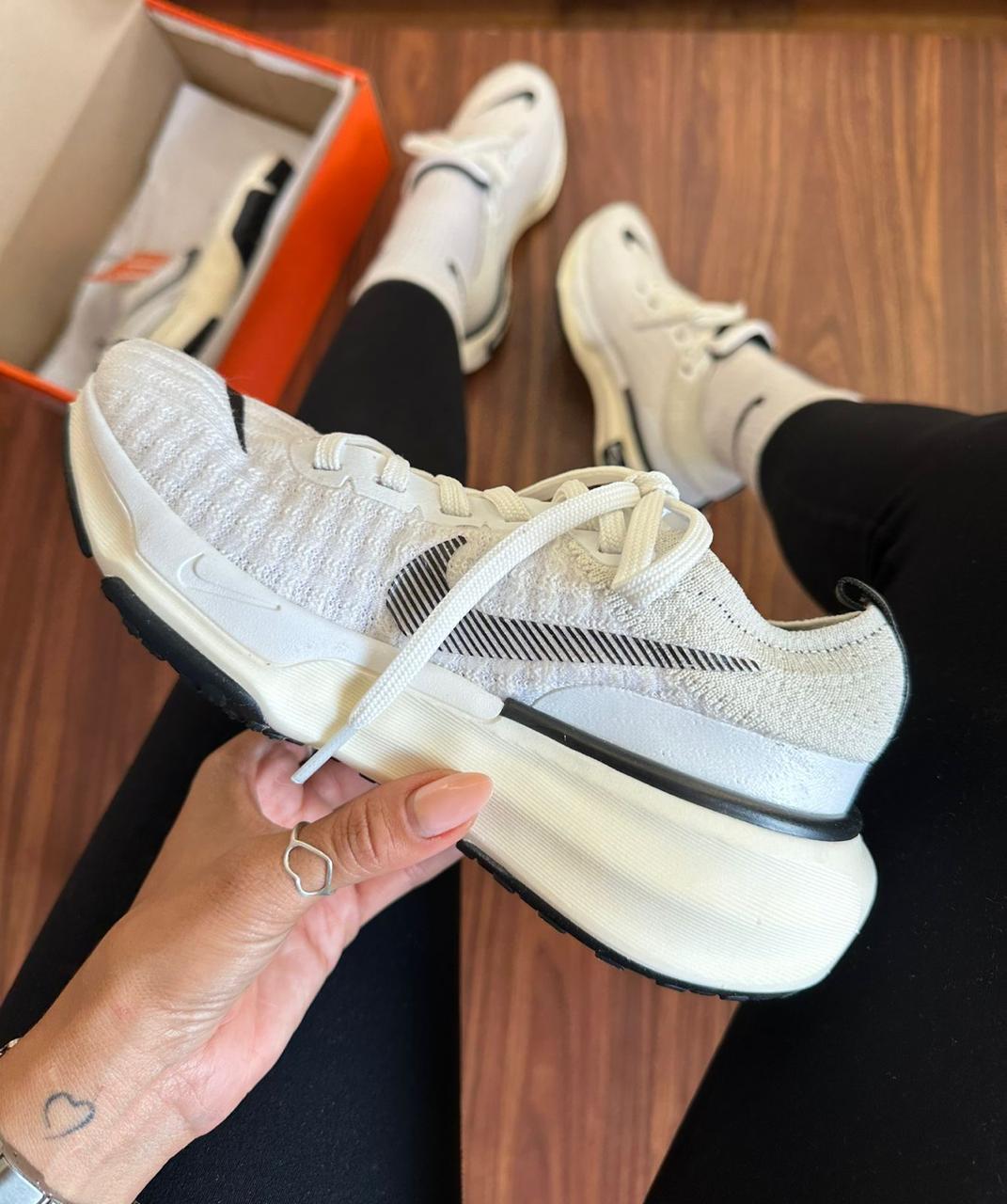 Nike ZoomX Invincible Run 3 + Brinde