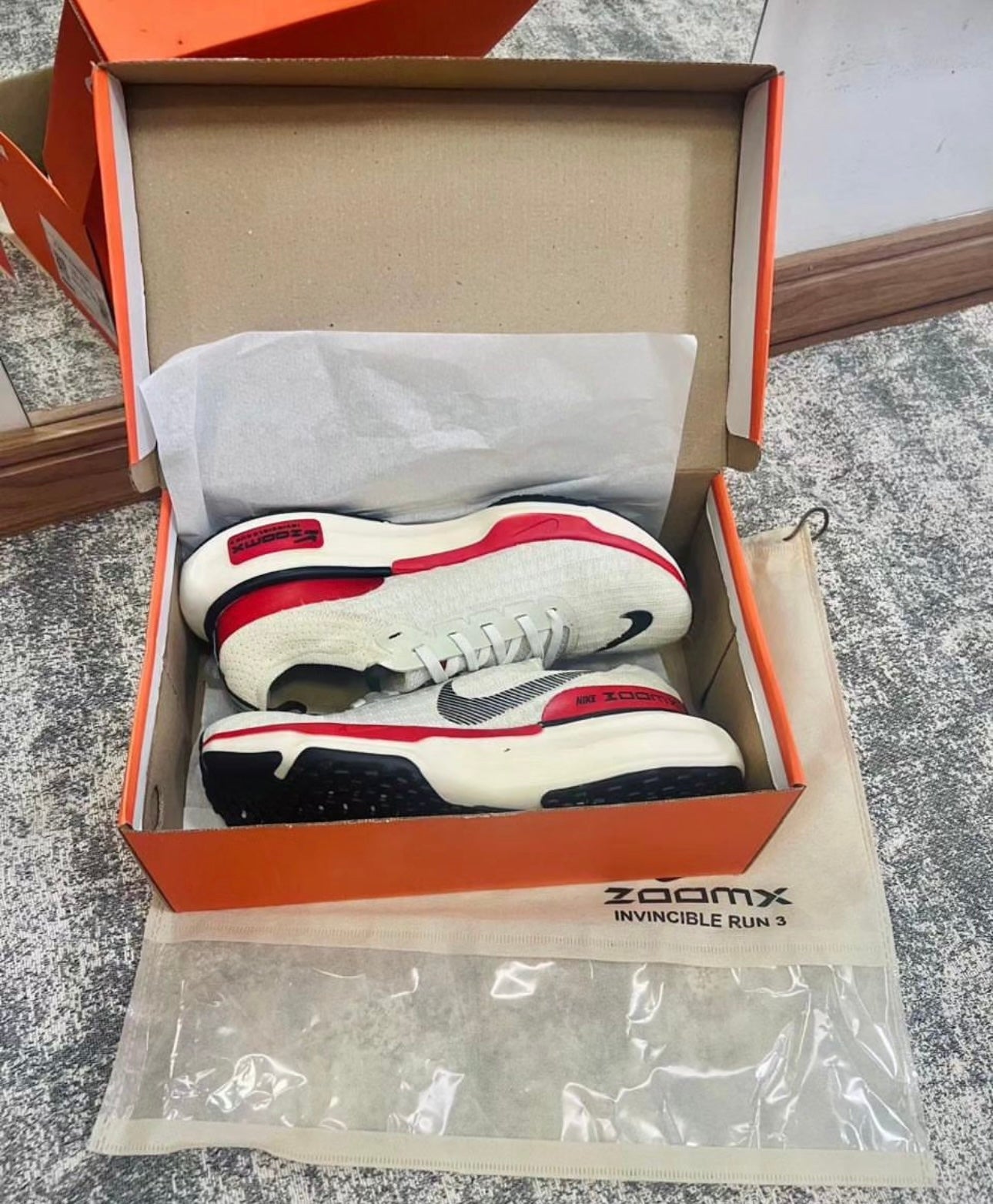 Nike ZoomX Invincible Run 3 + Brinde