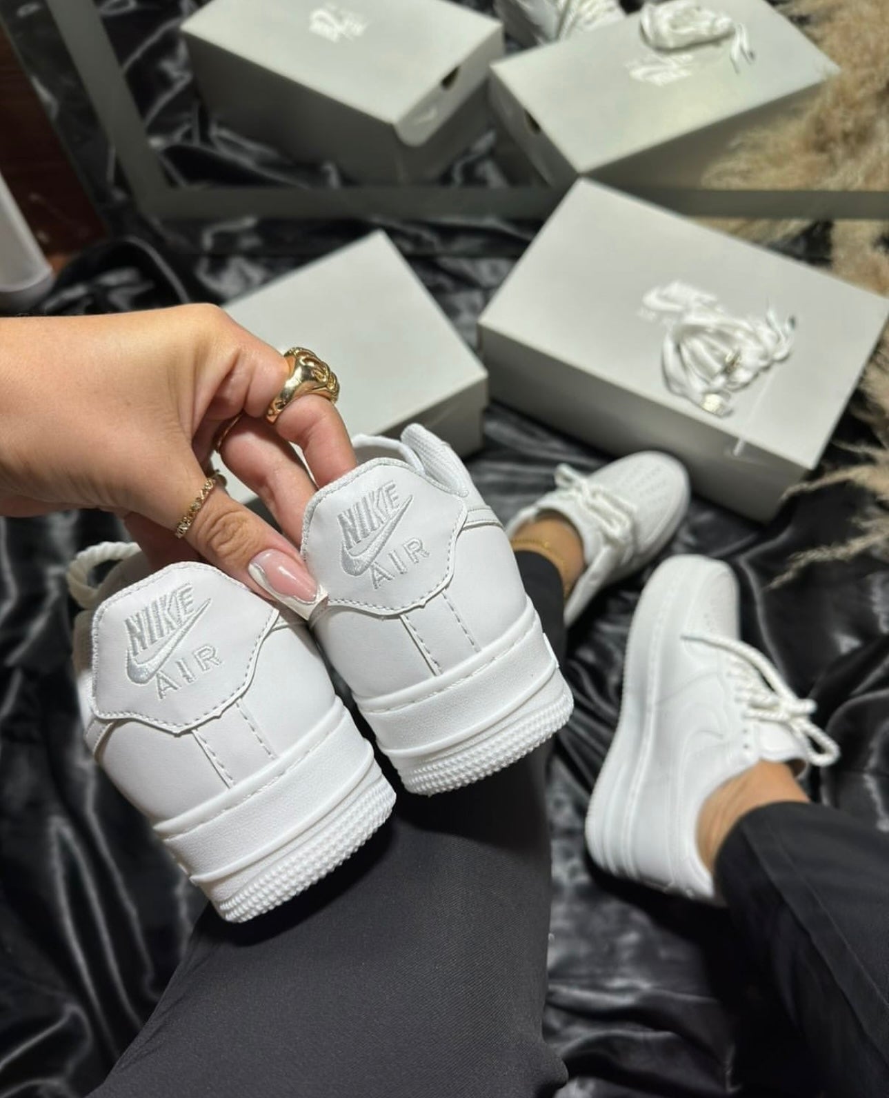 Nike Air Force 1 + Brinde