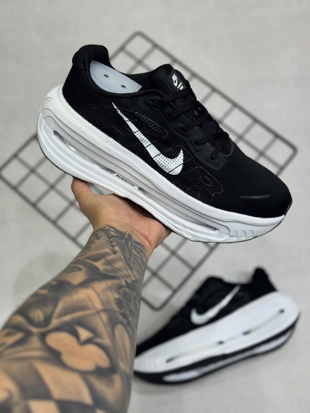 Tênis Nike Vomero - Importado Premium