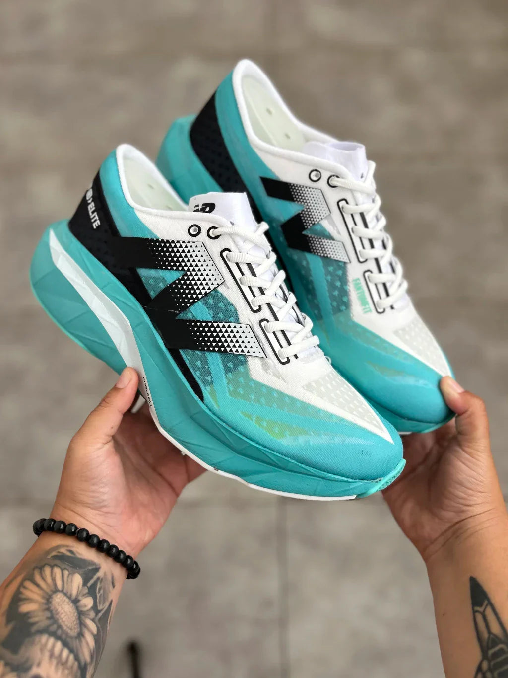 Tenis N. Balance Fuelcell Rebel V4 - Azul
