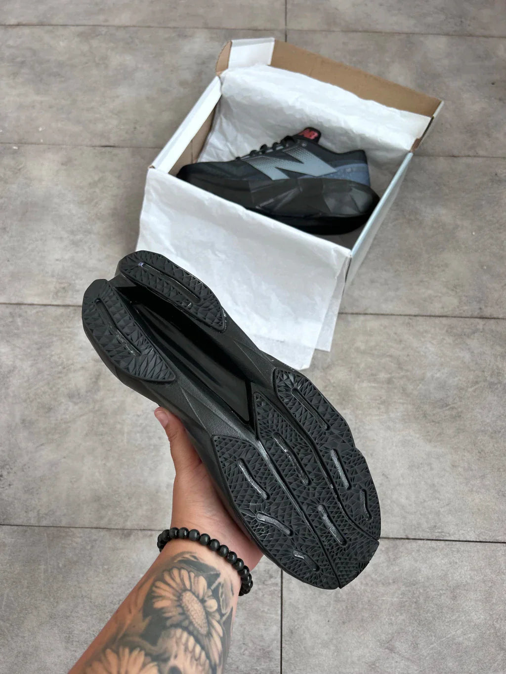 Tenis N. Balance Fuelcell Rebel V4 - All Black