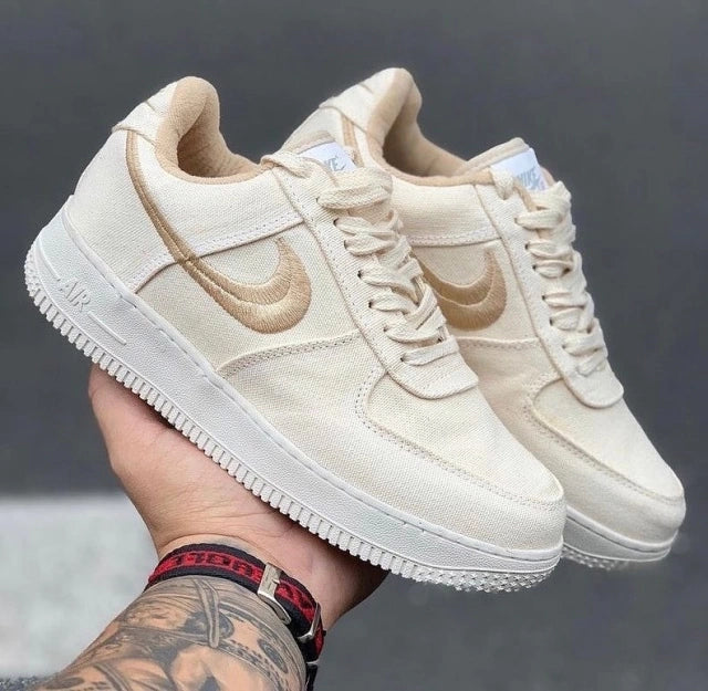 Tênis Nike Air Force 1  + Brinde