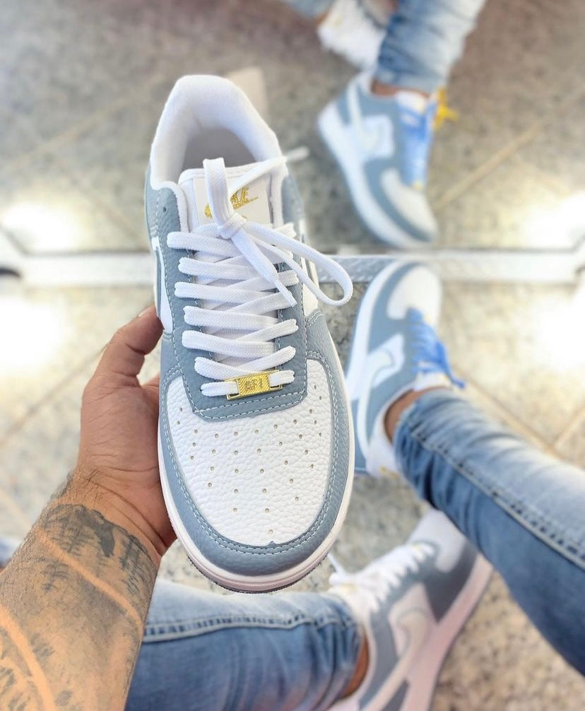 Tênis Nike Air Force 1 + Brinde