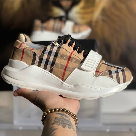 Tenis clearance burberry xadrez