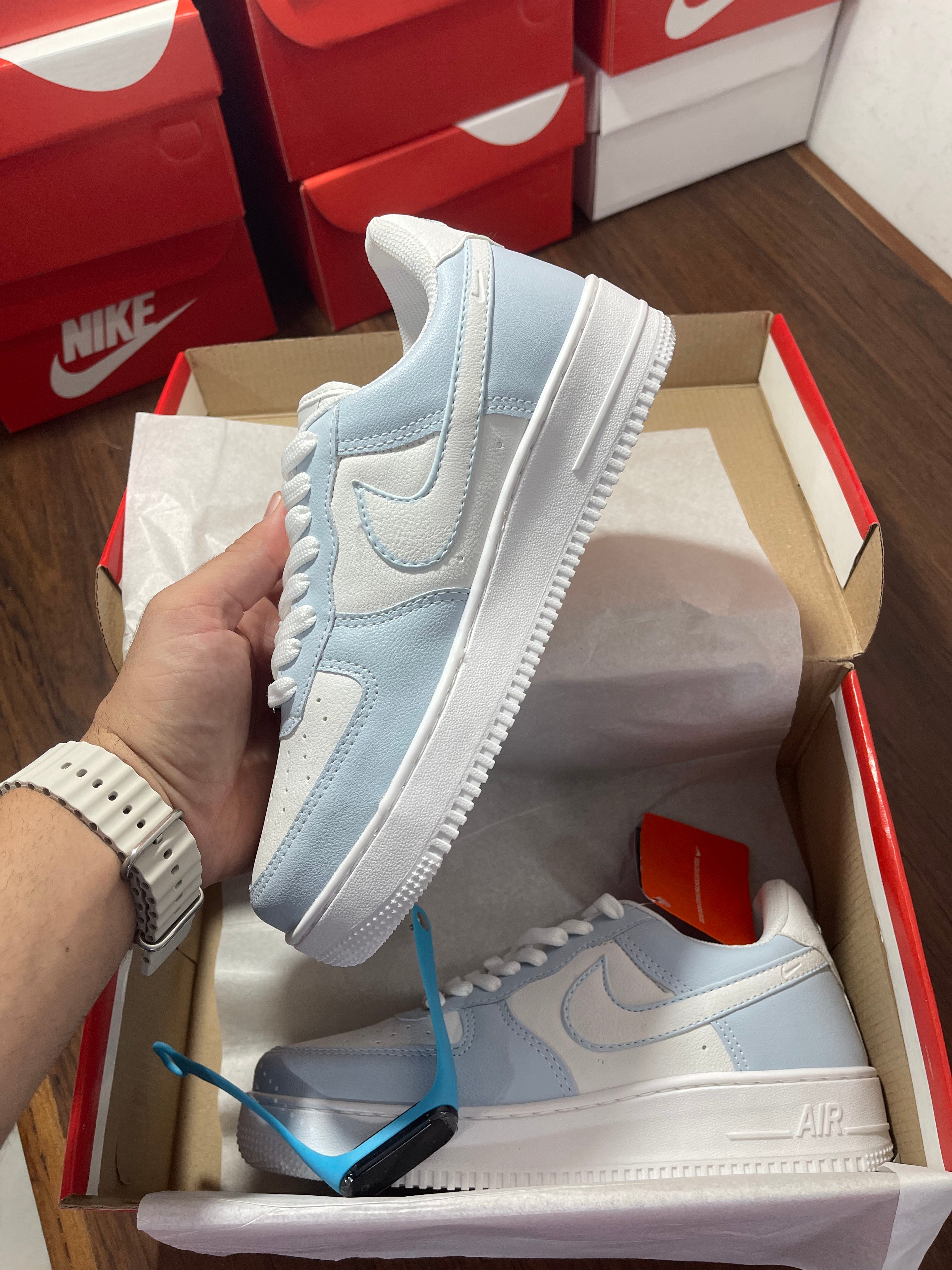 Tênis Nike Air Force + Brinde