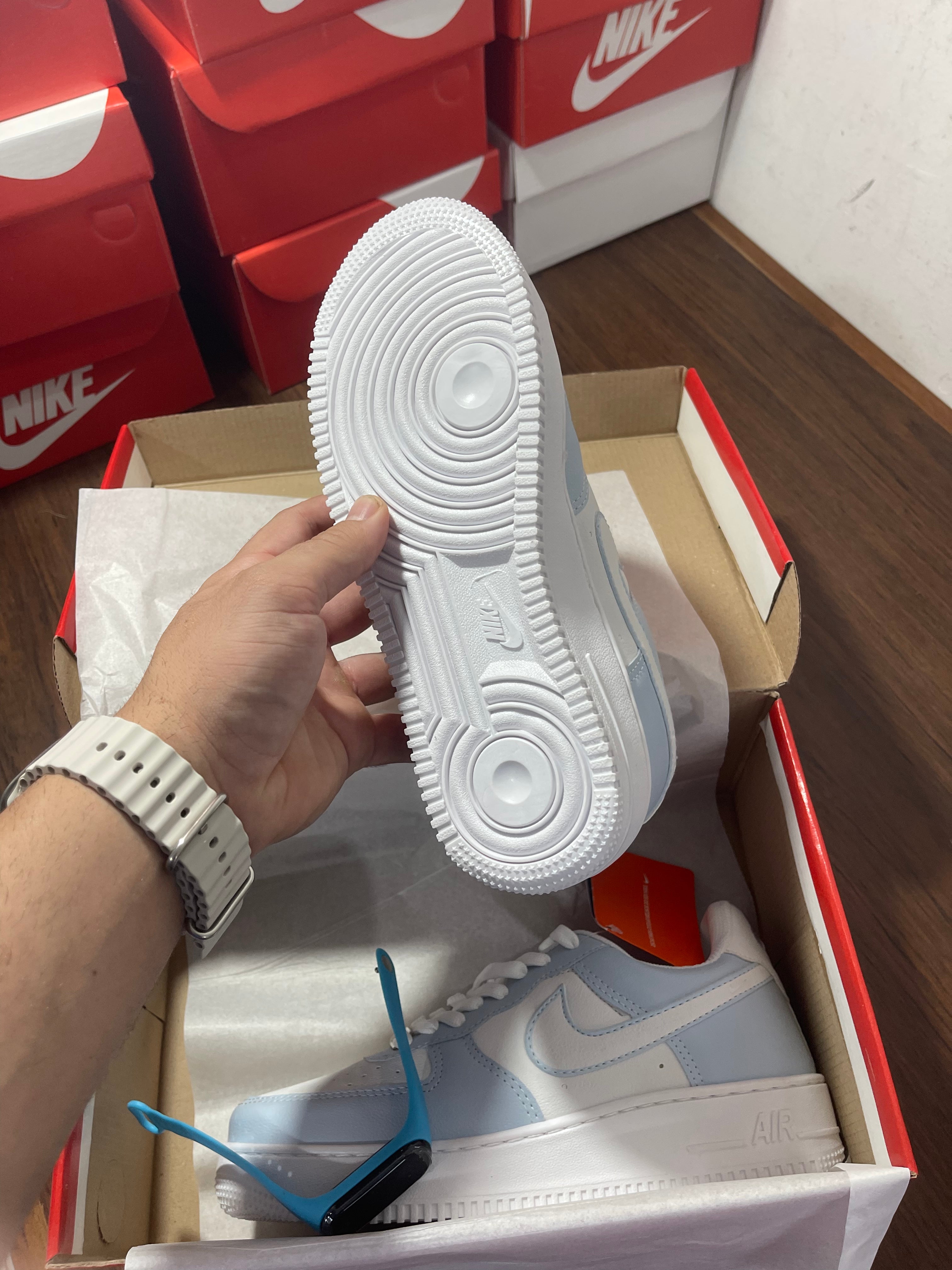 Tênis Nike Air Force + Brinde