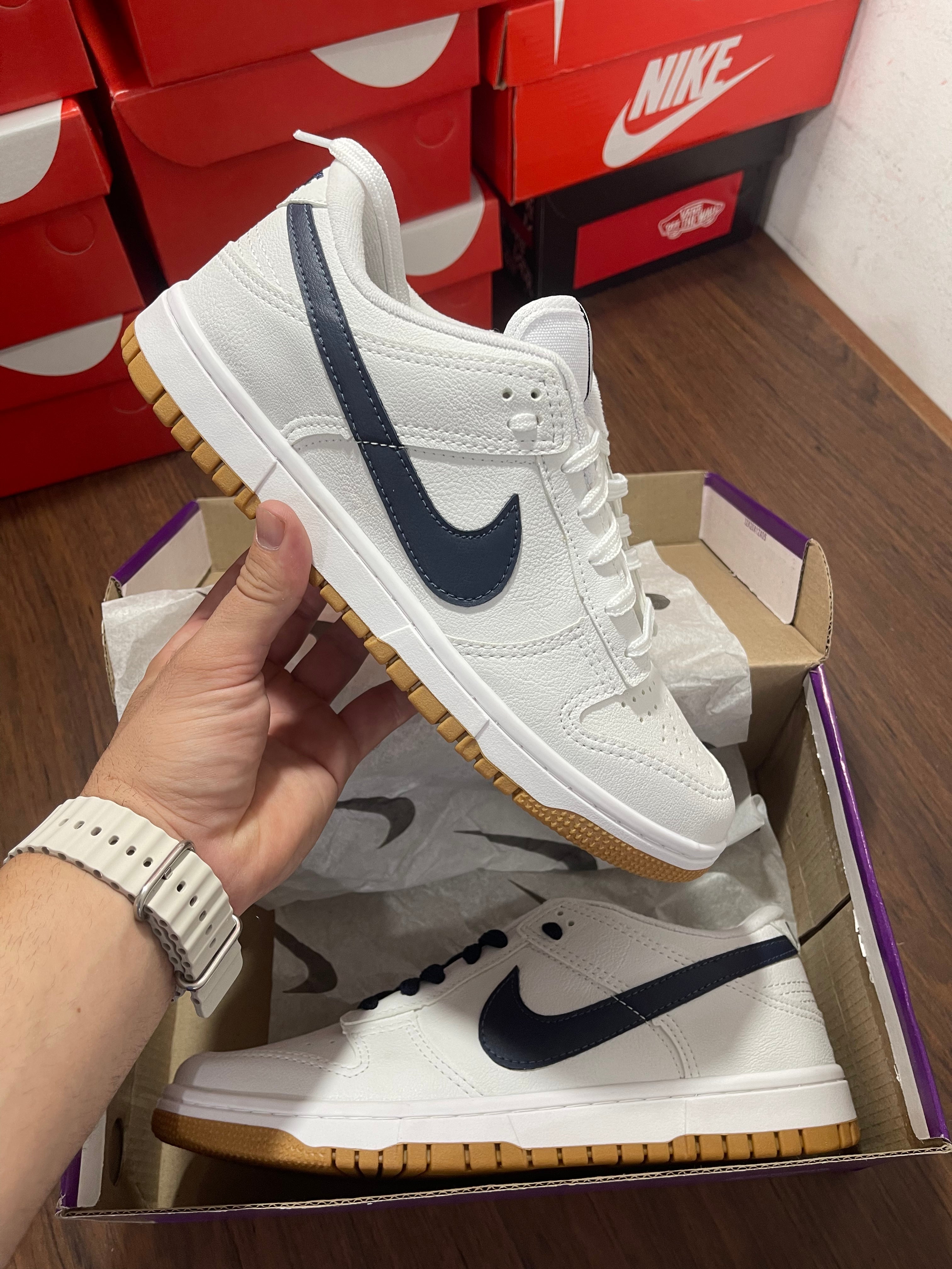 Tênis Nike Dunk Low + Brinde