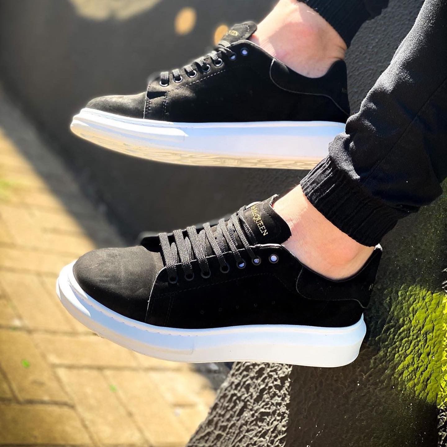 Tênis Alexander McQueen + Brinde