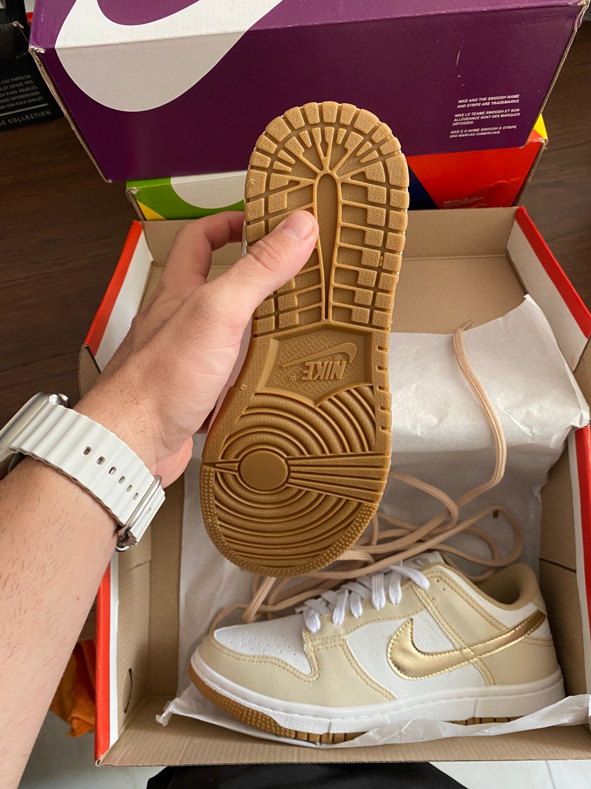 Tênis Nike Dunk Low + Brinde
