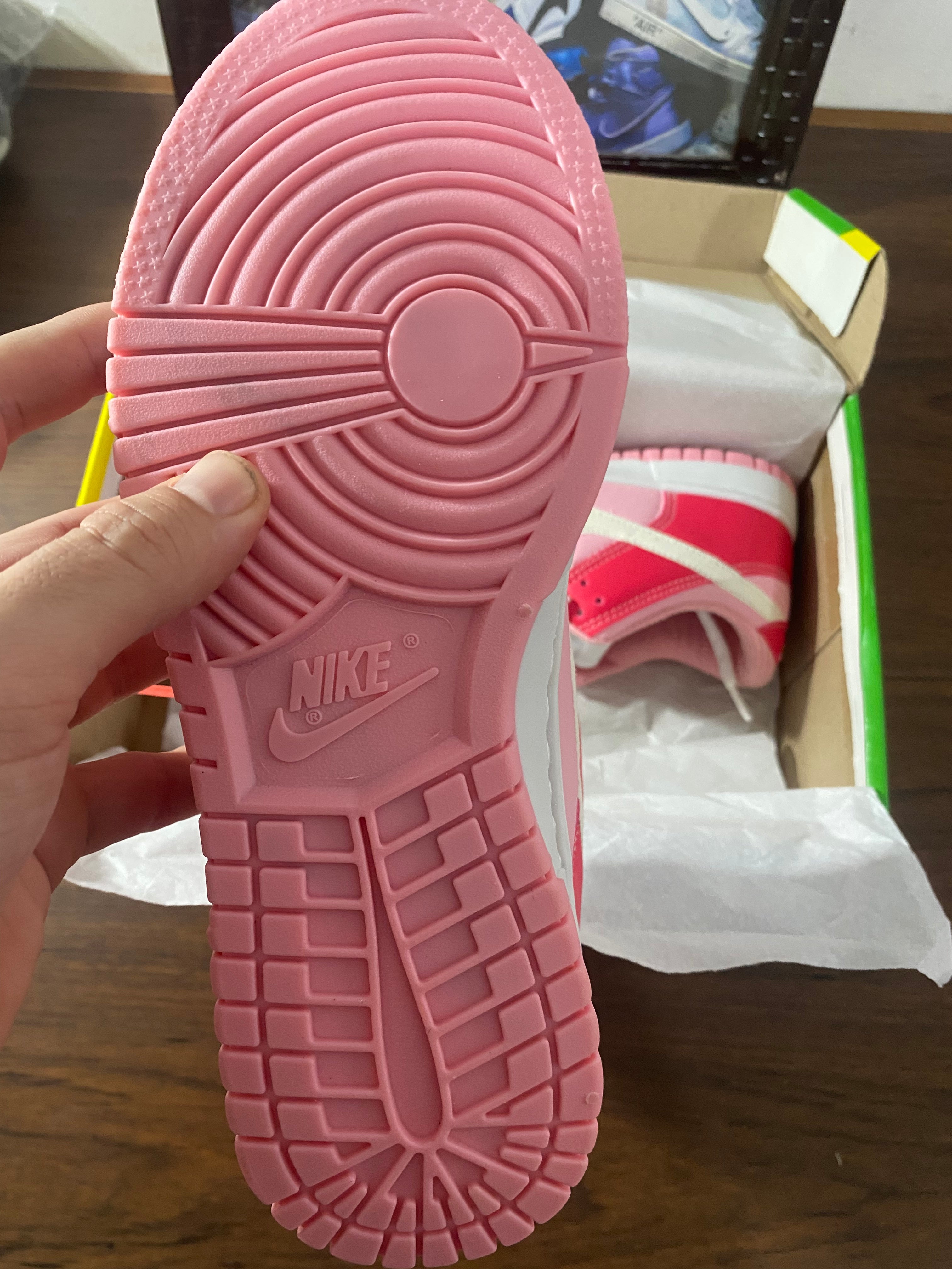 Tênis Nike Dunk Low  + Brinde