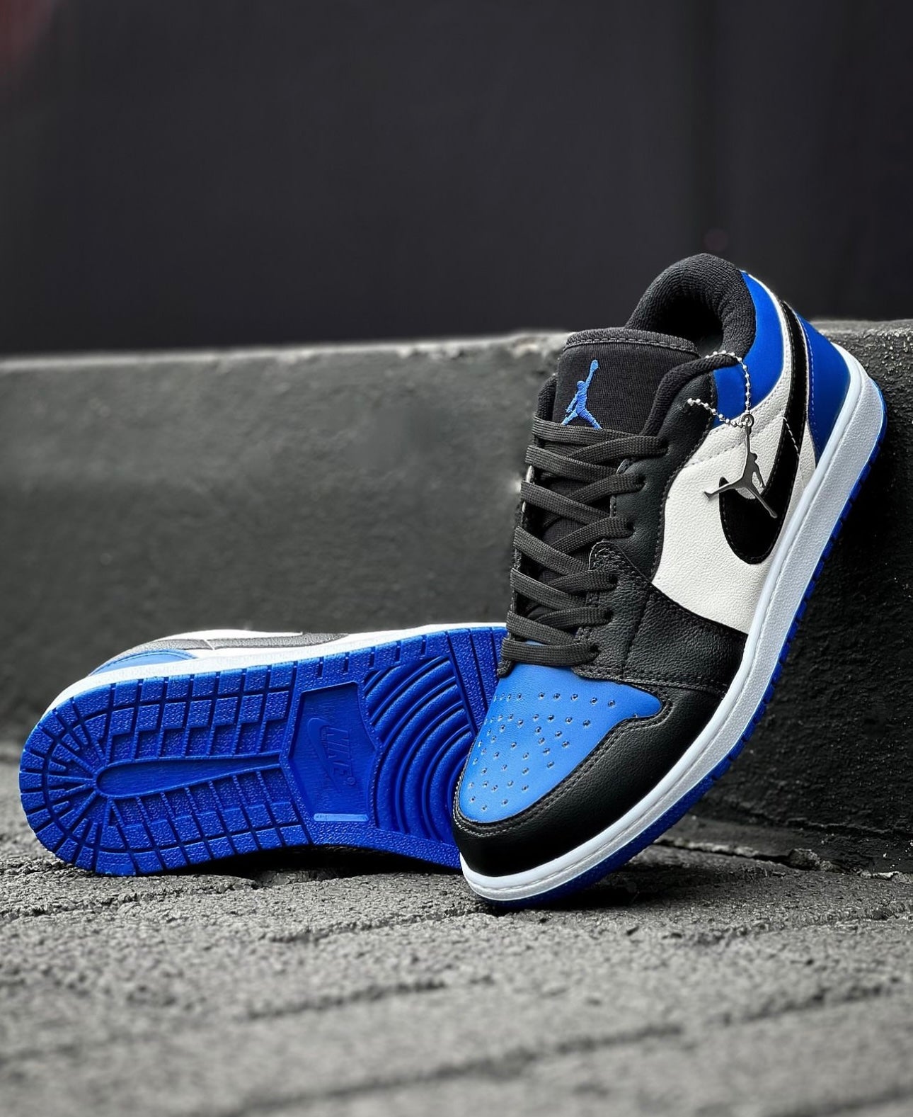 Tênis Nike Jordan 1 Low