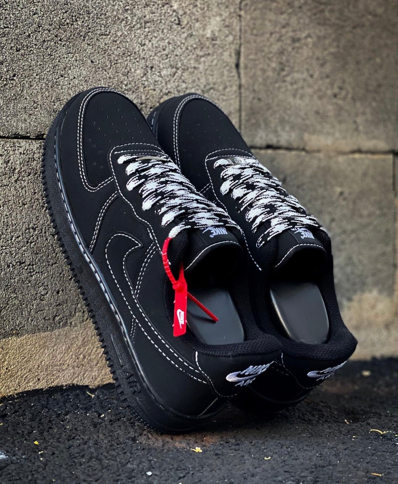 Tênis Nike Air Force 1 + Brinde