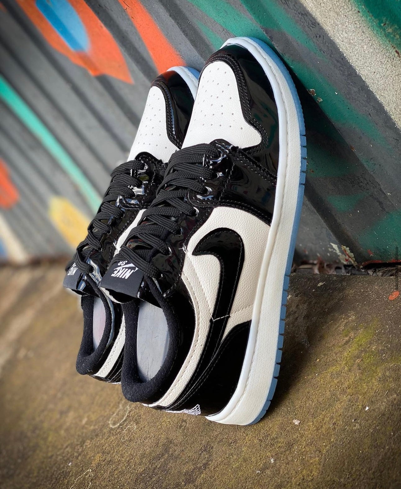 Tênis Nike Jordan 1 Low