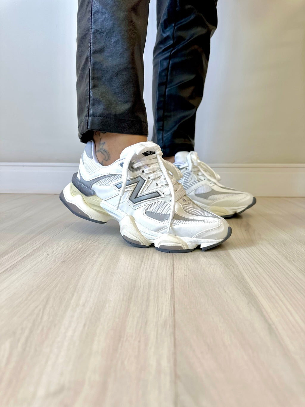 Tênis N. Balance 9060