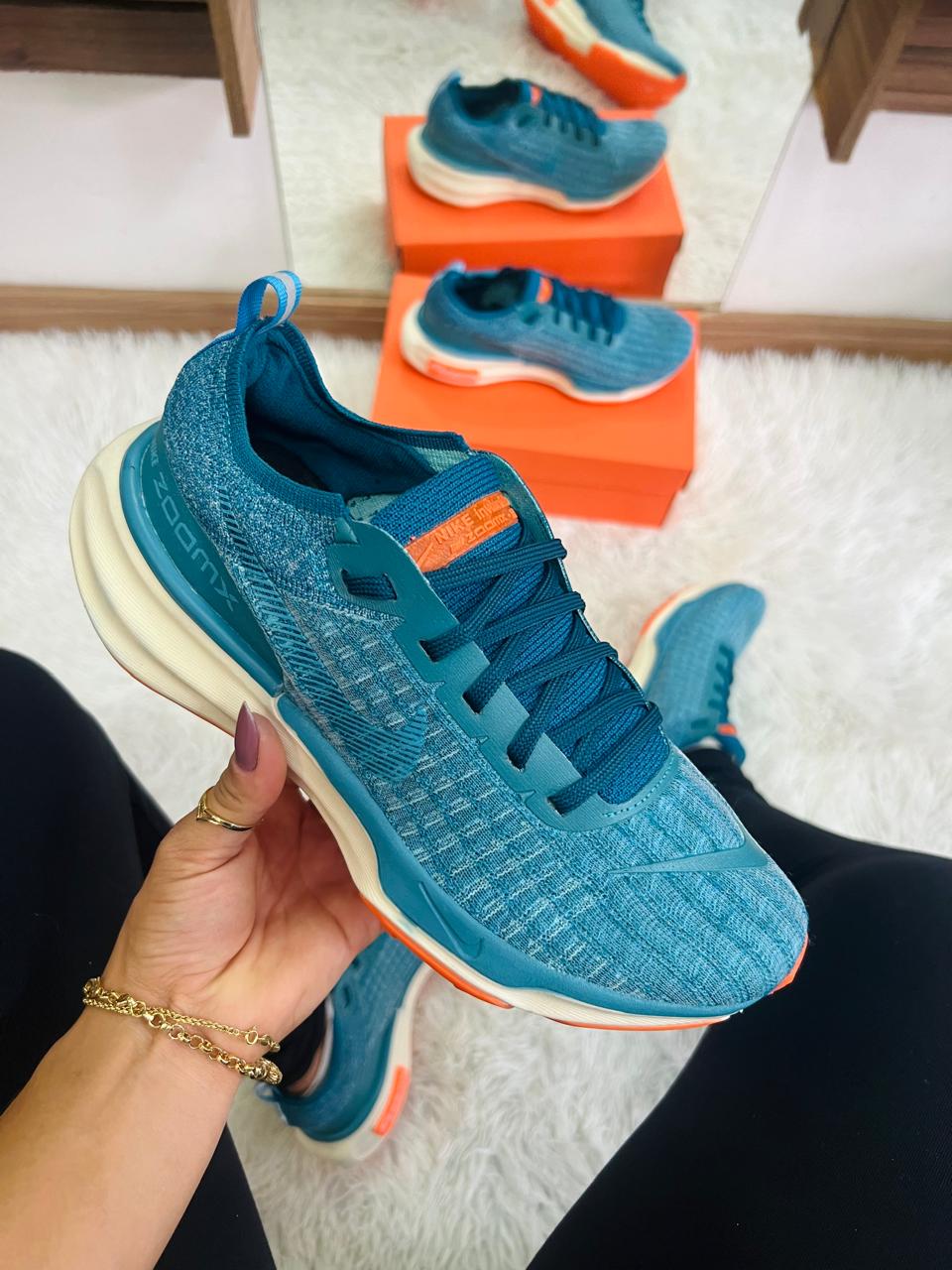 Nike ZoomX Invincible Run 3 + Brinde