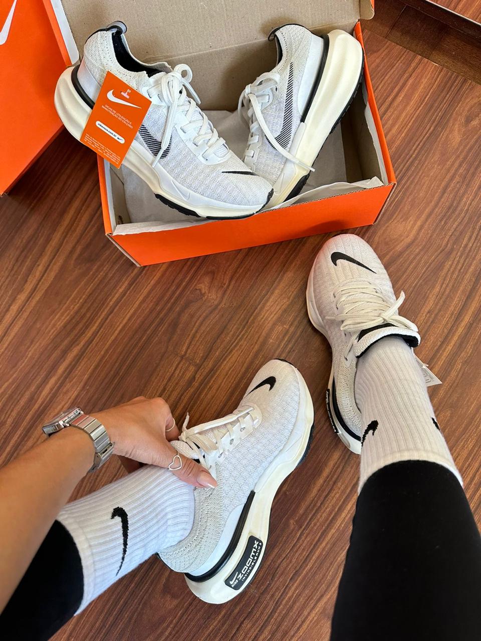 Nike ZoomX Invincible Run 3 + Brinde