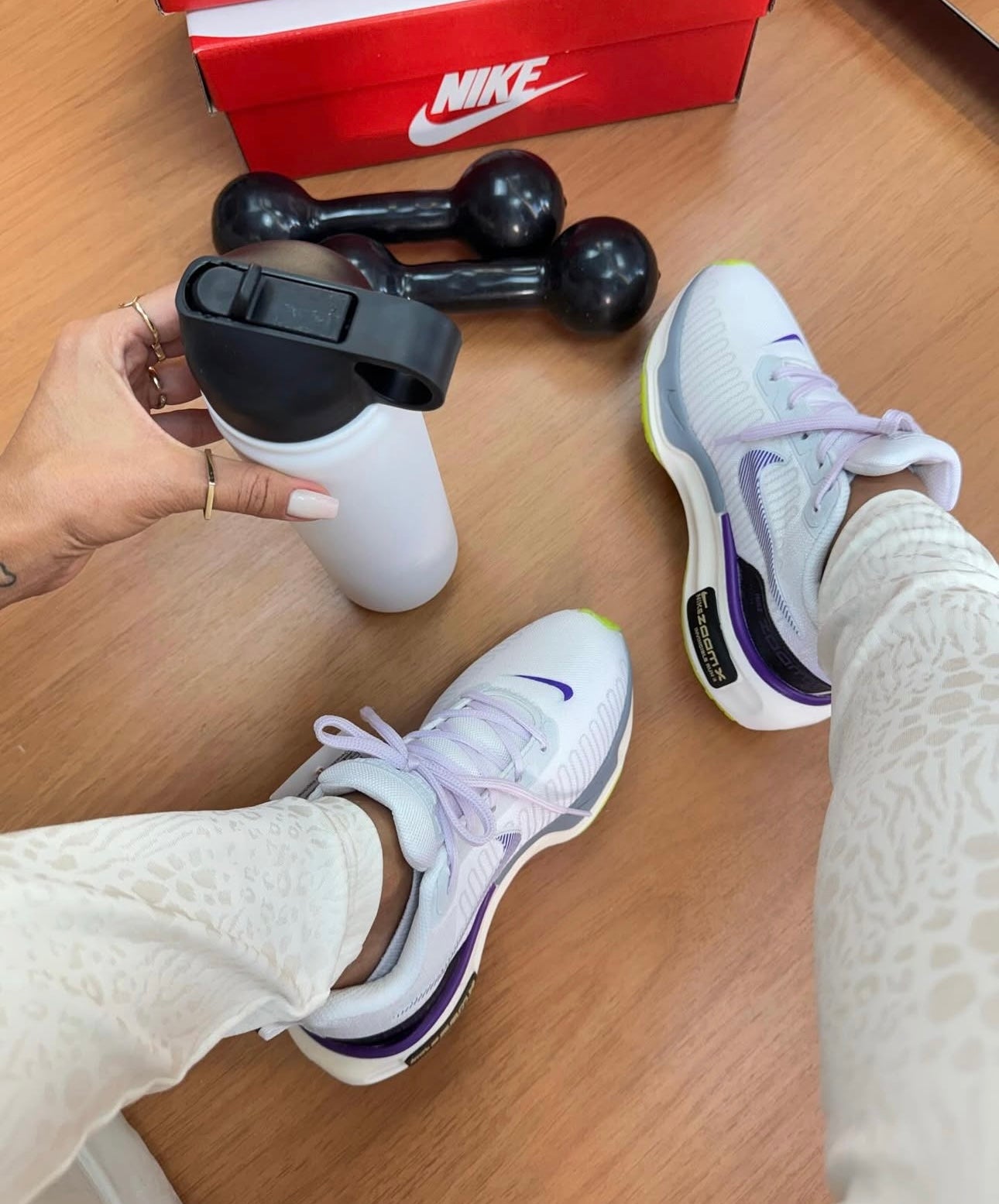 Nike ZoomX Invincible Run 3 + Brinde