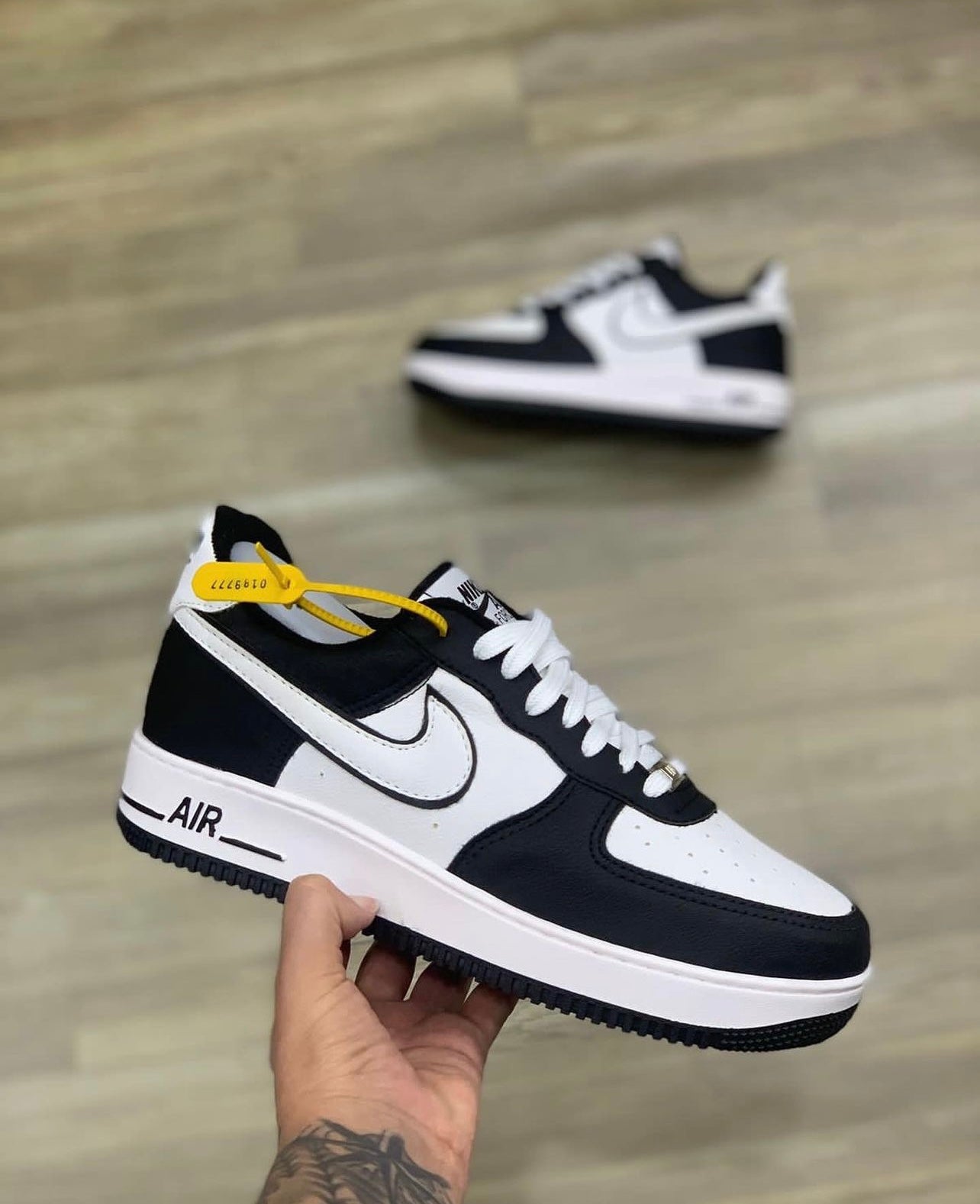 Tênis Nike Air Force 1 + Brinde