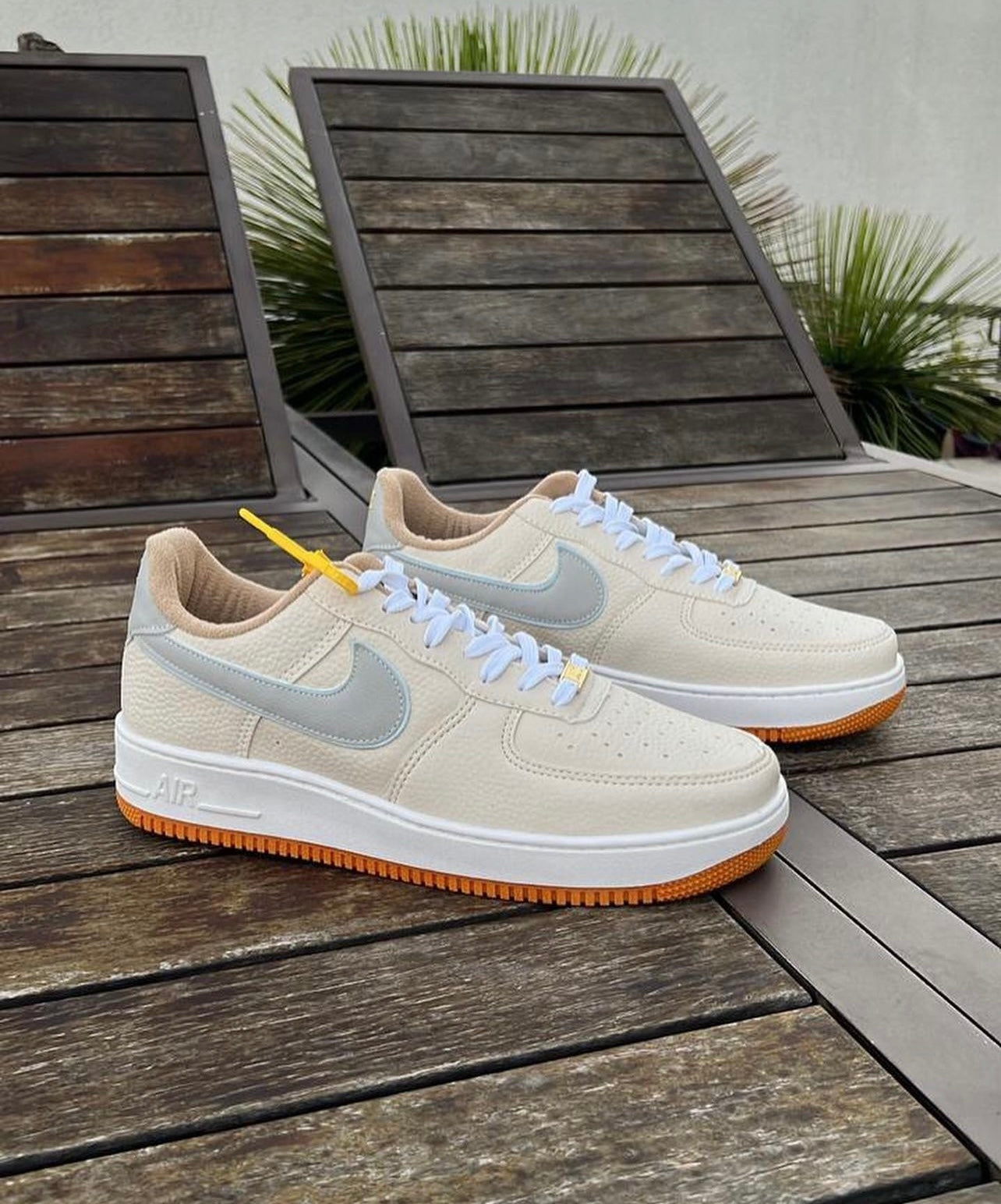 Tênis Nike Air Force 1  + Brinde